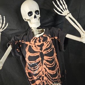 Skeleton Print Women's Short Sleeve Tee - Black and Orange